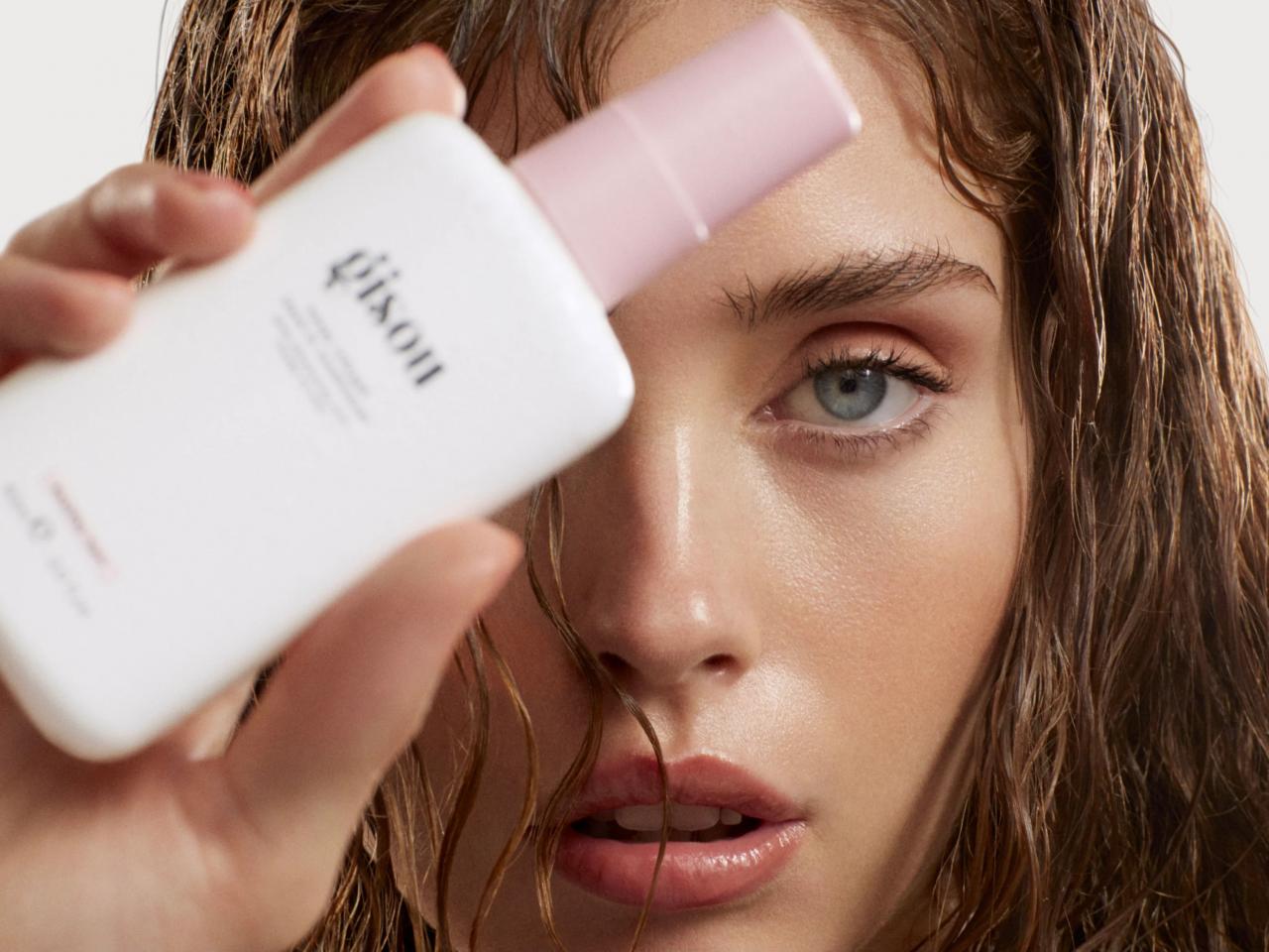 The Ultimate Guide to Leave-In Conditioners, Benefits, Types, and How to Use The Ultimate Guide to Leave-In Conditioners, Benefits, Types, and How to Use